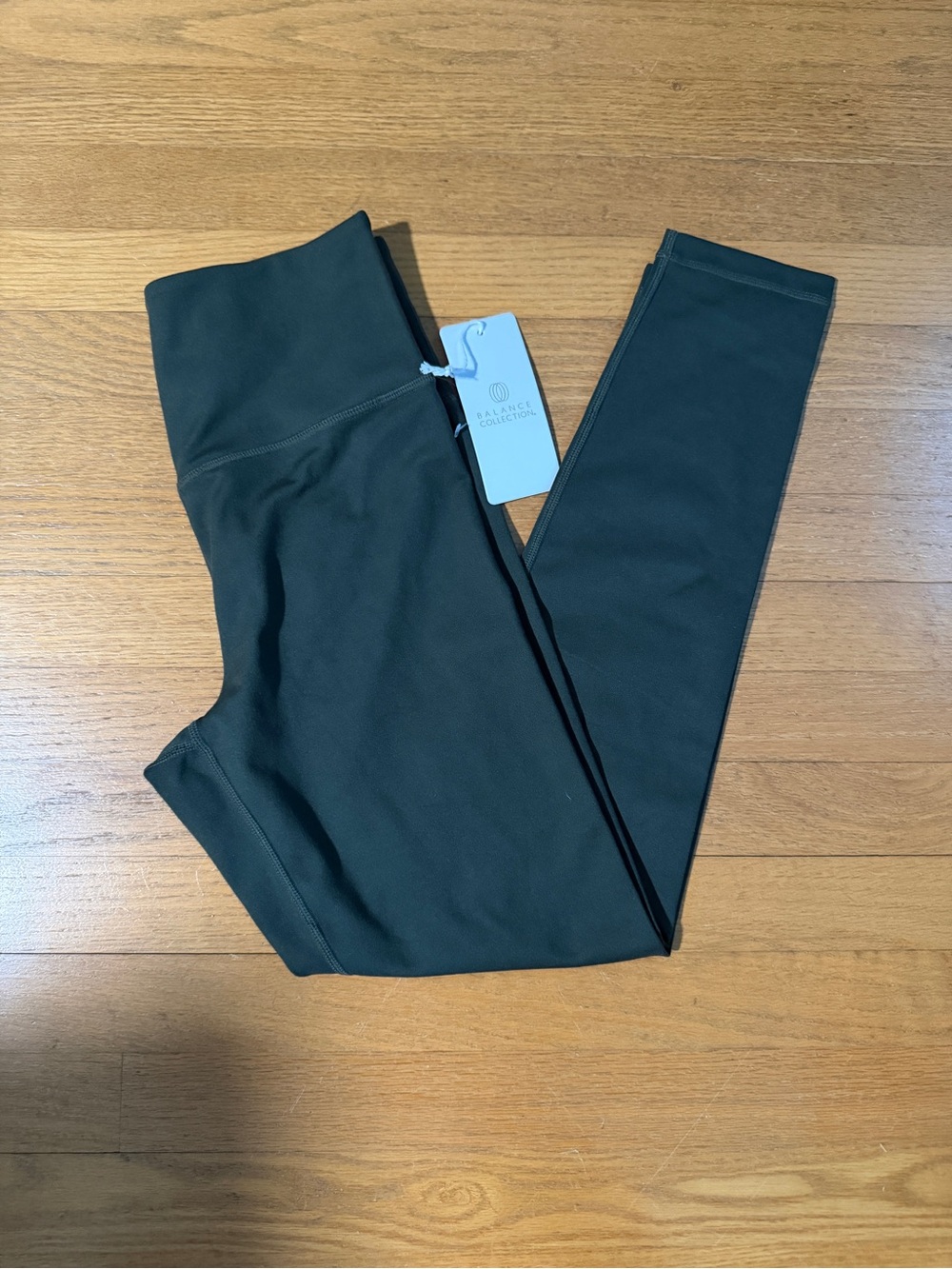 Balance Collection NWT Women Olive Leggings